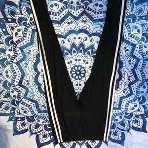 Black and white stripe leggings